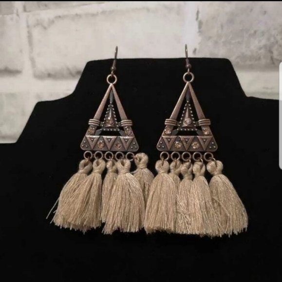 Boho Triangle Shaped Tassel Drop Earrings - Picture 4 of 4